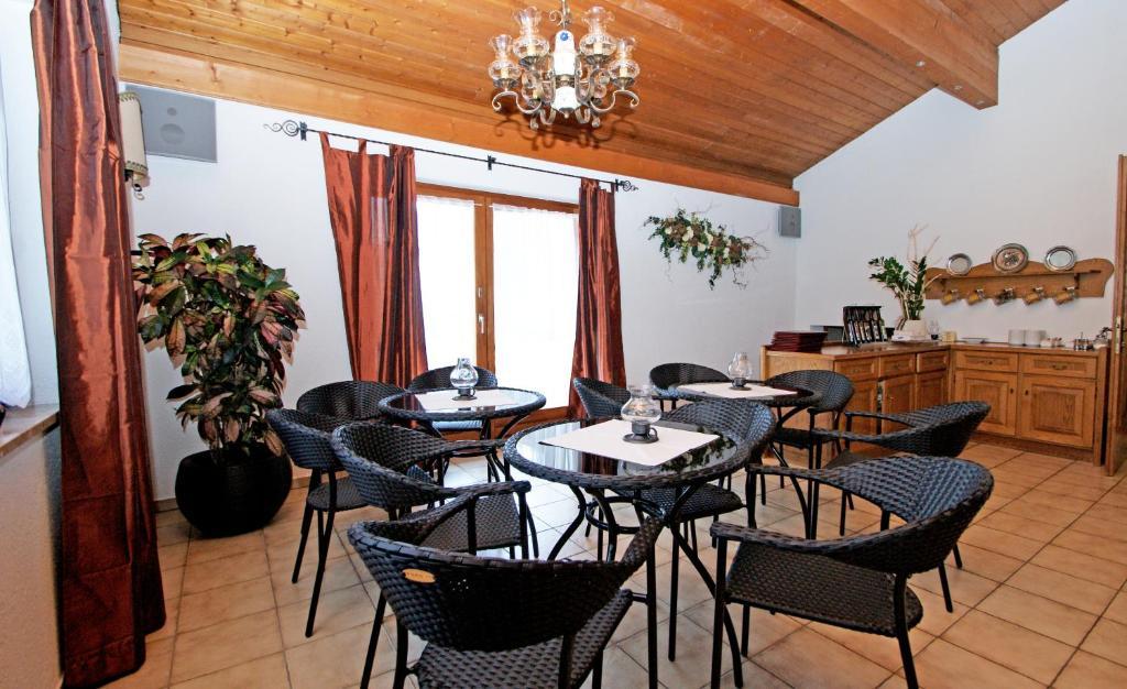 שרונס Hotel Alpenblick מראה חיצוני תמונה